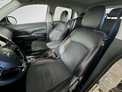 Used 2024 Mitsubishi Outlander Sport AWD image 13