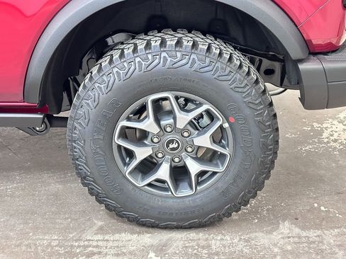 New 2025 Ford Bronco Badlands image 40