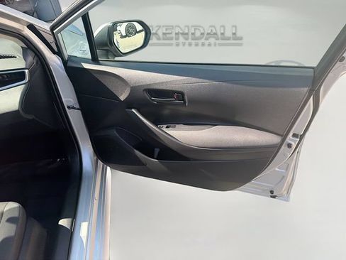 Used 2023 Toyota Corolla LE FWD image 30