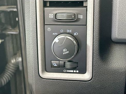 Used 2016 RAM 1500 Express w/ Black Ram 1500 Express Group image 18