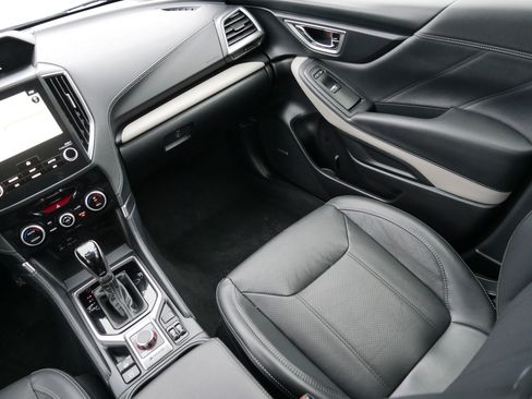 Used 2024 Subaru Forester Limited image 11