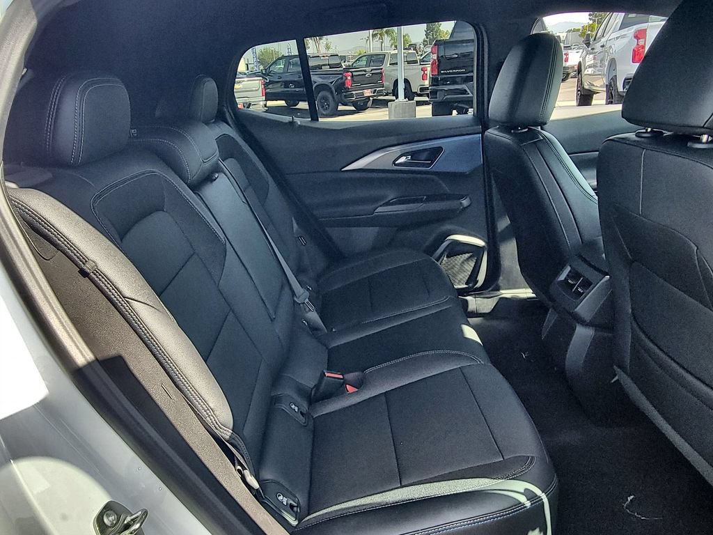 Used 2026 Chevrolet Equinox EV LT FWD image 25