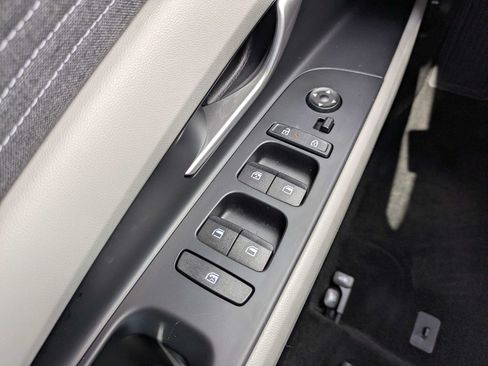 Used 2024 Hyundai Elantra Limited FWD image 26
