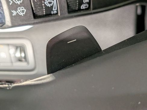 Certified 2025 GMC Acadia Elevation w/ Elevation Premium Package image 24