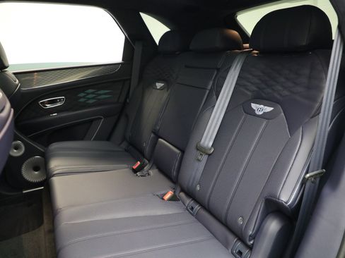 New 2025 Bentley Bentayga image 21