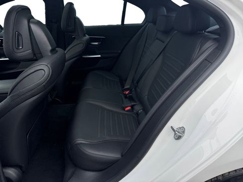 Used 2023 Mercedes-Benz C 300 4MATIC Sedan image 16