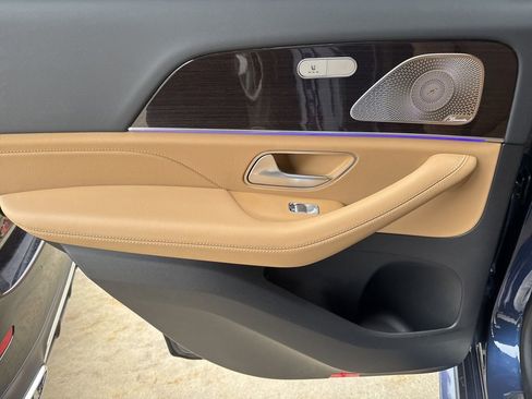 New 2026 Mercedes-Benz GLE 350 4MATIC image 17