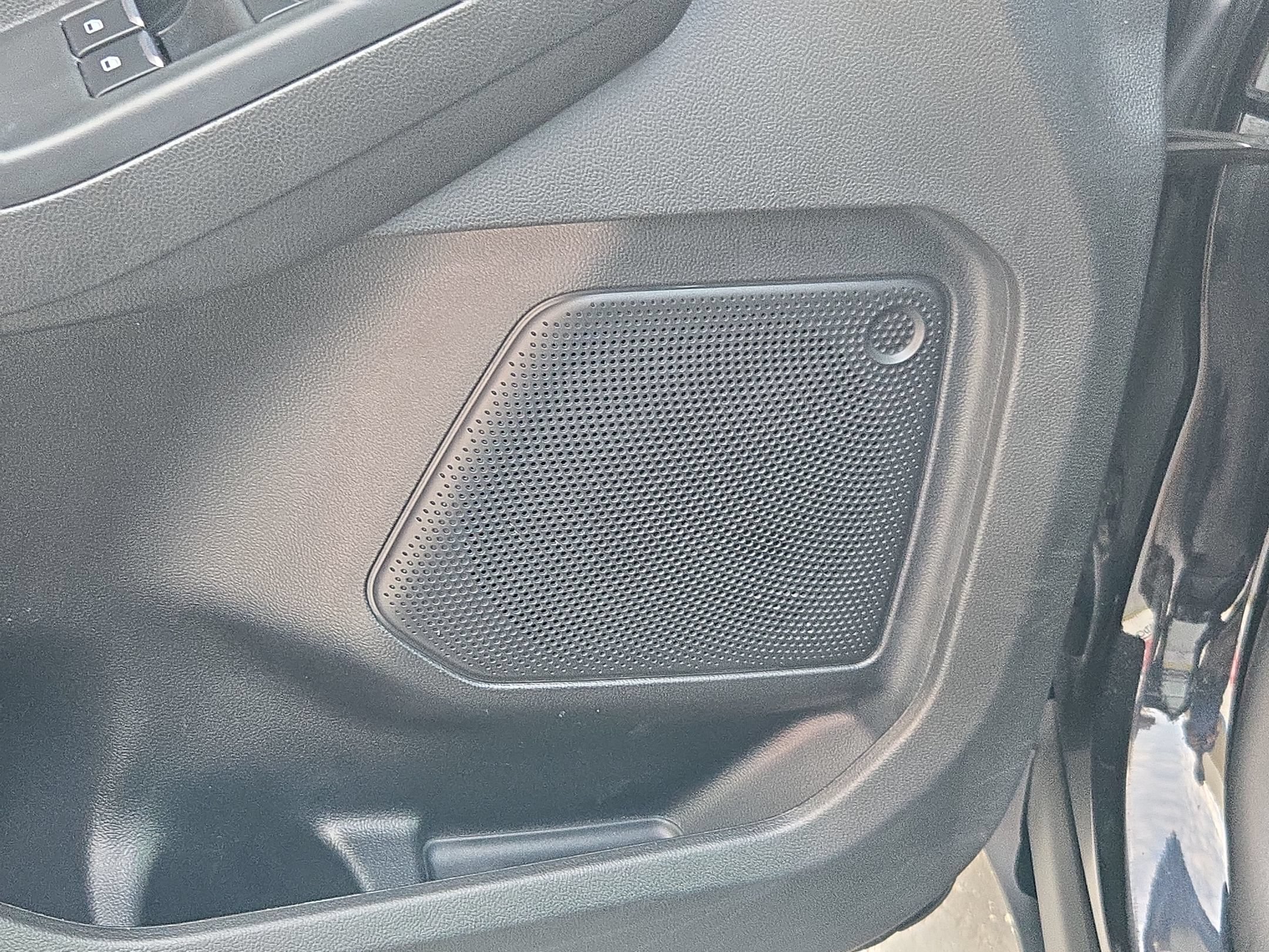 Used 2025 Ford Escape ST-Line FWD image 22