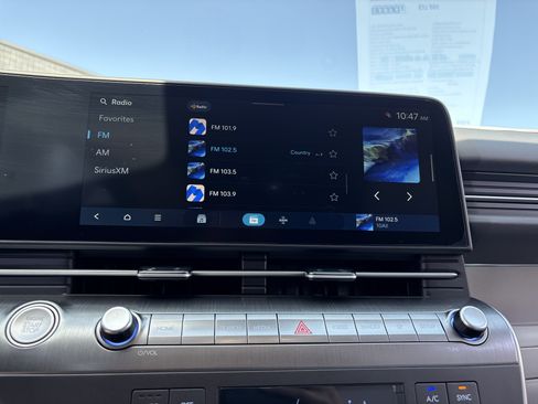 Used 2025 Hyundai Kona Limited FWD image 22