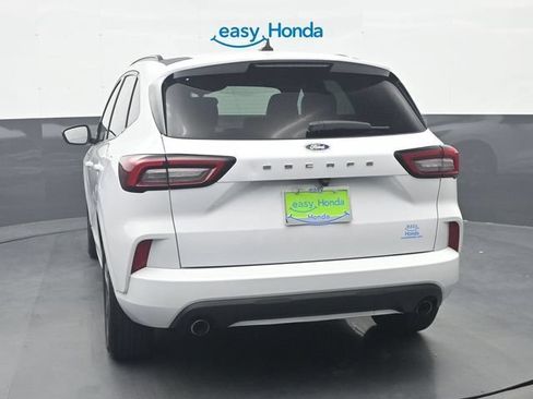 Used 2023 Ford Escape ST-Line FWD image 6