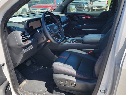 Certified 2024 Chevrolet Traverse RS AWD/4WD image 10
