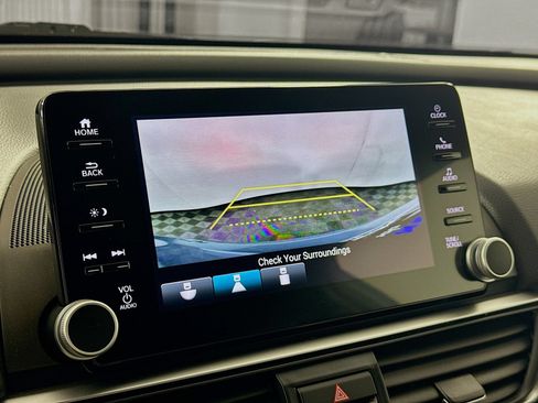 Used 2022 Honda Accord Sport image 10