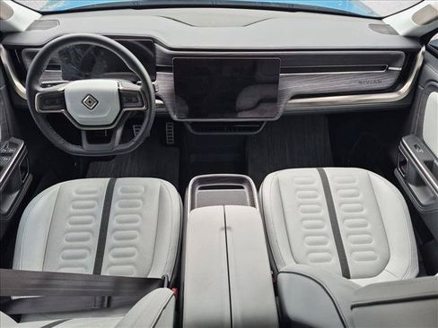 Used 2024 Rivian R1S Adventure AWD/4WD image 19