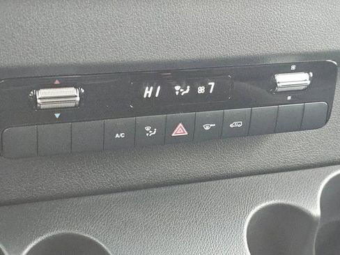 New 2025 Mercedes-Benz Sprinter 2500 image 30