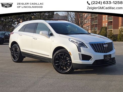 New 2025 Cadillac XT5 Luxury image 1