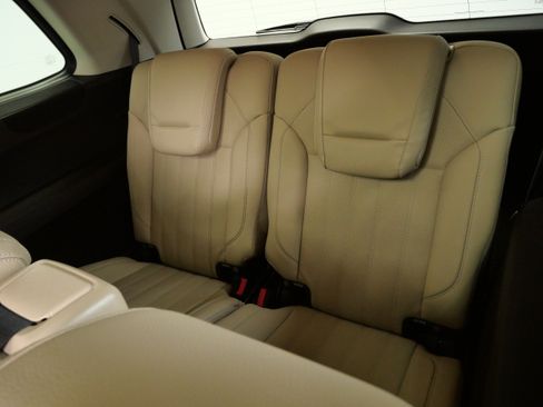Used 2017 Mercedes-Benz GLS 450 4MATIC image 18