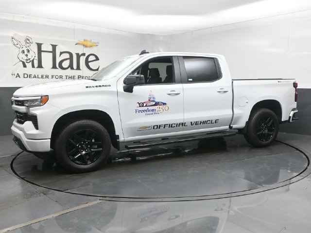 New 2026 Chevrolet Silverado 1500 RST w/ LPO, Dark Essentials Package AWD/4WD image 10