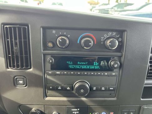 Certified 2024 Chevrolet Express 3500 LT w/ LT Preferred Equipment Group image 28