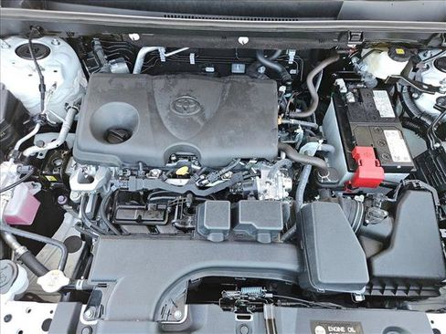 Used 2025 Toyota RAV4 XLE w/ Convenience Package FWD image 30