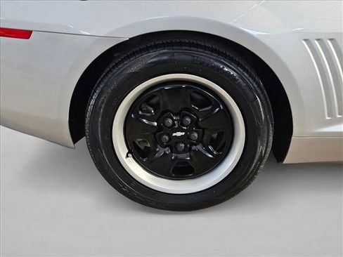 Used 2013 Chevrolet Camaro LS image 20
