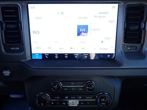 Used 2025 Ford Bronco Badlands image 28