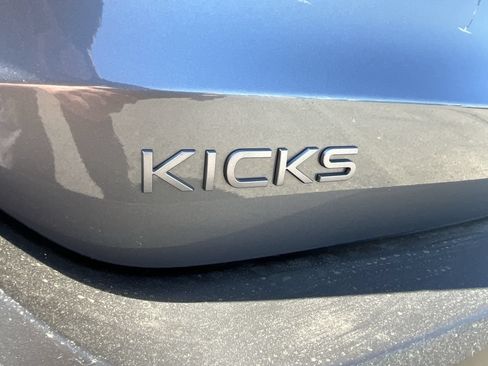 Used 2025 Nissan Kicks SR FWD image 28
