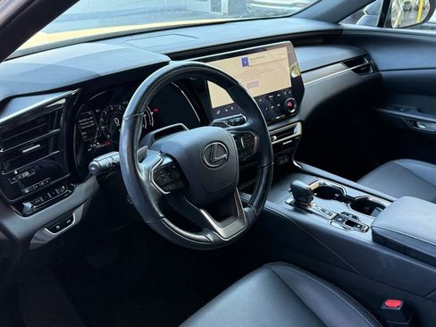 Used 2024 Lexus RX 350 Premium w/ Convenience Package FWD image 2