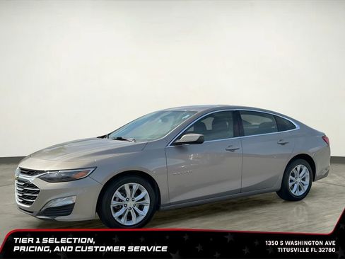 Used 2023 Chevrolet Malibu LT w/ Driver Confidence Package FWD image 2