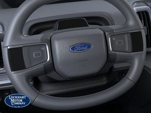 New 2026 Ford Expedition Active image 12