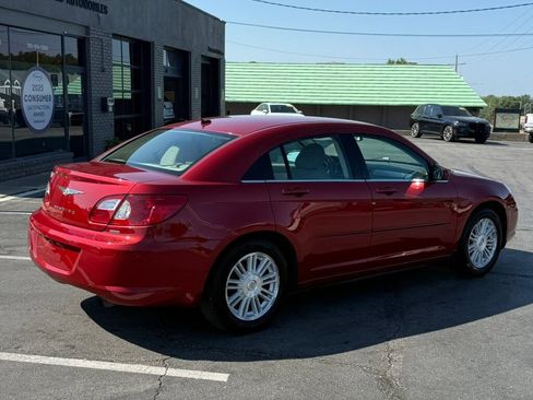 Used 2007 Chrysler Sebring Touring FWD image 16