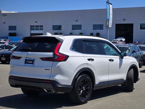 Certified 2025 Honda CR-V Sport image 7