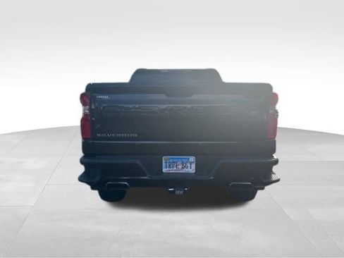 Used 2021 Chevrolet Silverado 1500 Custom Trail Boss AWD/4WD image 6
