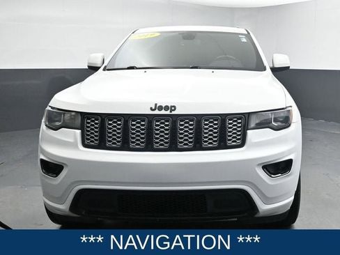 Used 2019 Jeep Grand Cherokee Altitude image 4