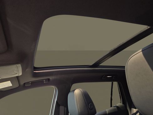 New 2026 Chevrolet Equinox LT FWD image 13