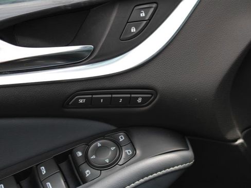 Used 2022 Buick Enclave Premium w/ Experience Buick Package image 16