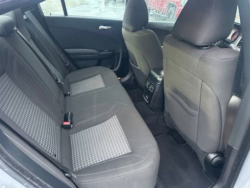 Used 2020 Dodge Charger SXT w/ Blacktop Package RWD image 12