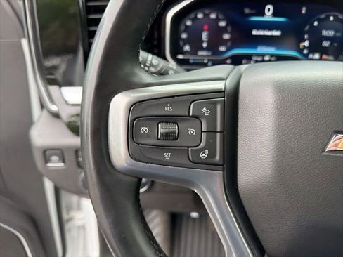 Used 2025 Chevrolet Silverado 1500 LT AWD/4WD image 22