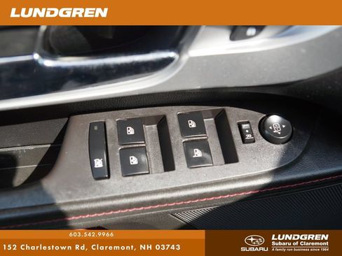Used 2015 Chevrolet Equinox LT w/ Driver Convenience Package AWD/4WD image 11