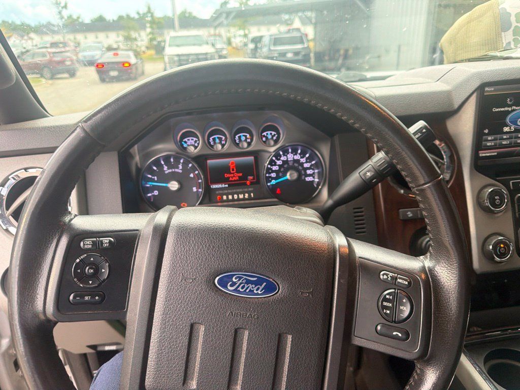 Used 2014 Ford F350 Lariat w/ Lariat Ultimate Package AWD/4WD image 4