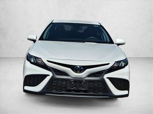 Used 2023 Toyota Camry SE w/ Convenience Package FWD image 2