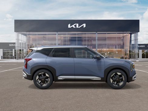 New 2027 Kia Seltos S FWD image 7