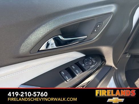 New 2025 Chevrolet Trax LT w/ Sunroof Package image 14