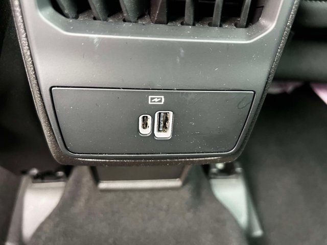 Used 2024 Dodge Hornet R/T AWD/4WD image 11
