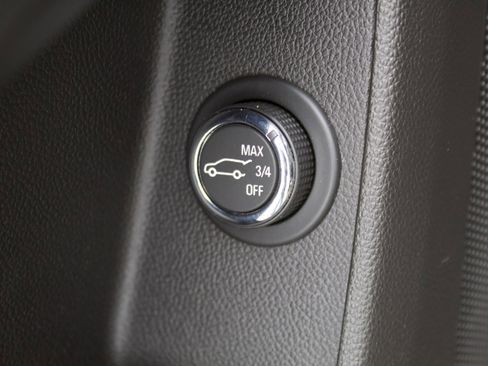 Used 2020 Chevrolet Traverse Premier image 10