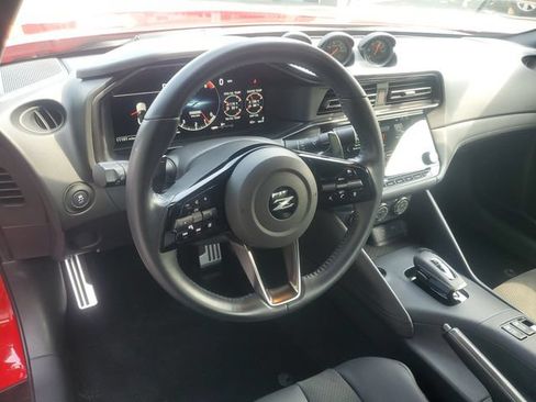 Certified 2025 Nissan Z Performance w/ Floor Mat Package RWD image 11