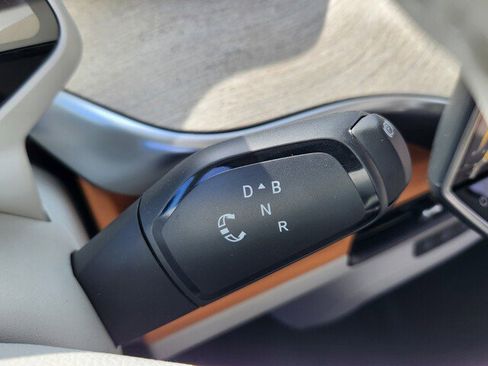 New 2025 Volkswagen ID. Buzz Pro S Plus image 19