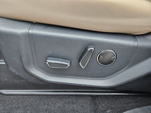 Used 2024 Ford Expedition Max Limited image 22