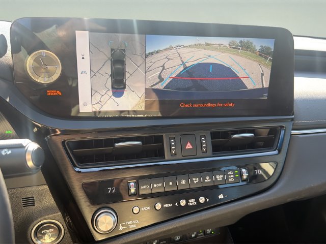 Used 2024 Lexus ES 300h Ultra Luxury w/ Accessory Package (Z2) FWD image 24