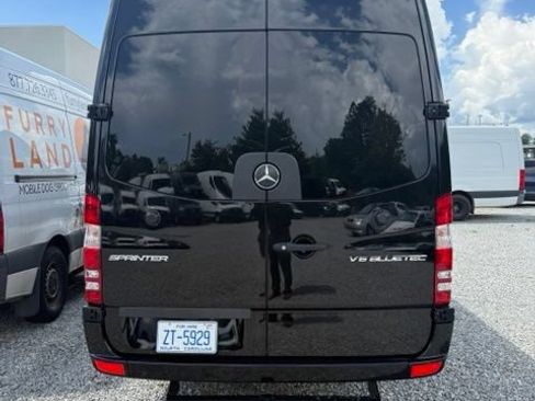 Used 2016 Mercedes-Benz Sprinter 2500 image 6