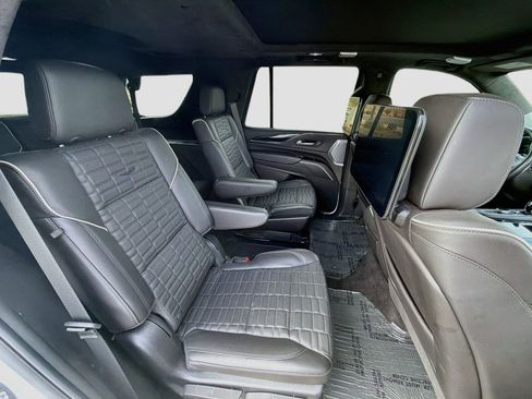 Certified 2023 Cadillac Escalade V w/ LPO, Floor Liner Package AWD/4WD image 31